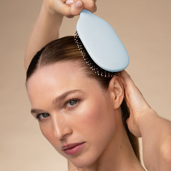 Kitsch Smooth & Polish Brush - Haze Blue